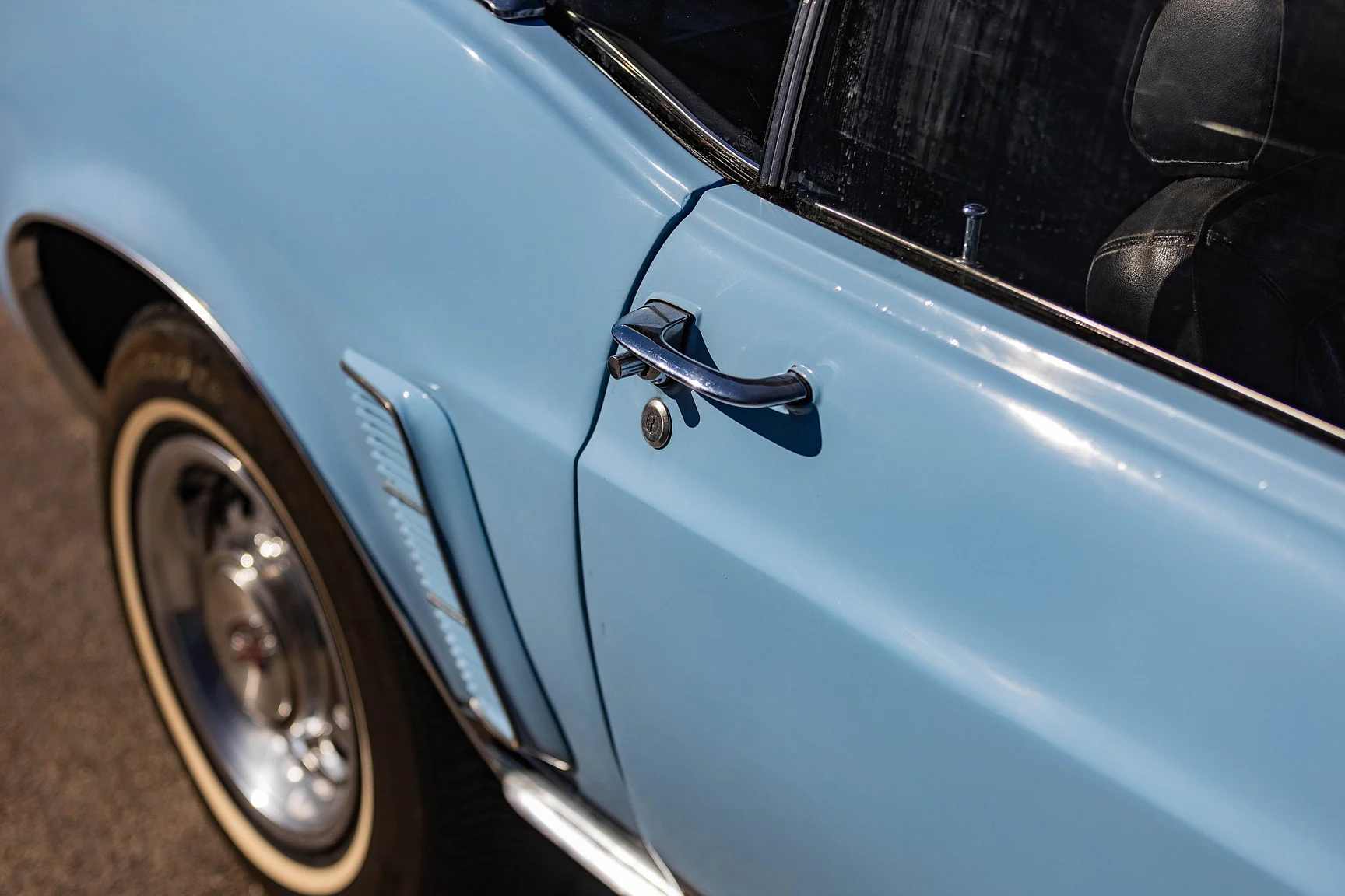 Exterior image of 1969 Ford Mustang GT Cabriolet "M-code" (34)