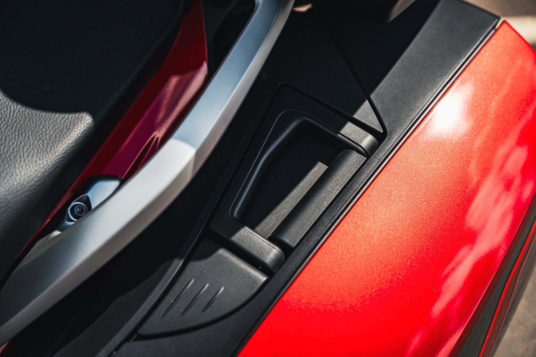 Exterior image of 2018 BMW R 1200 RT (45)