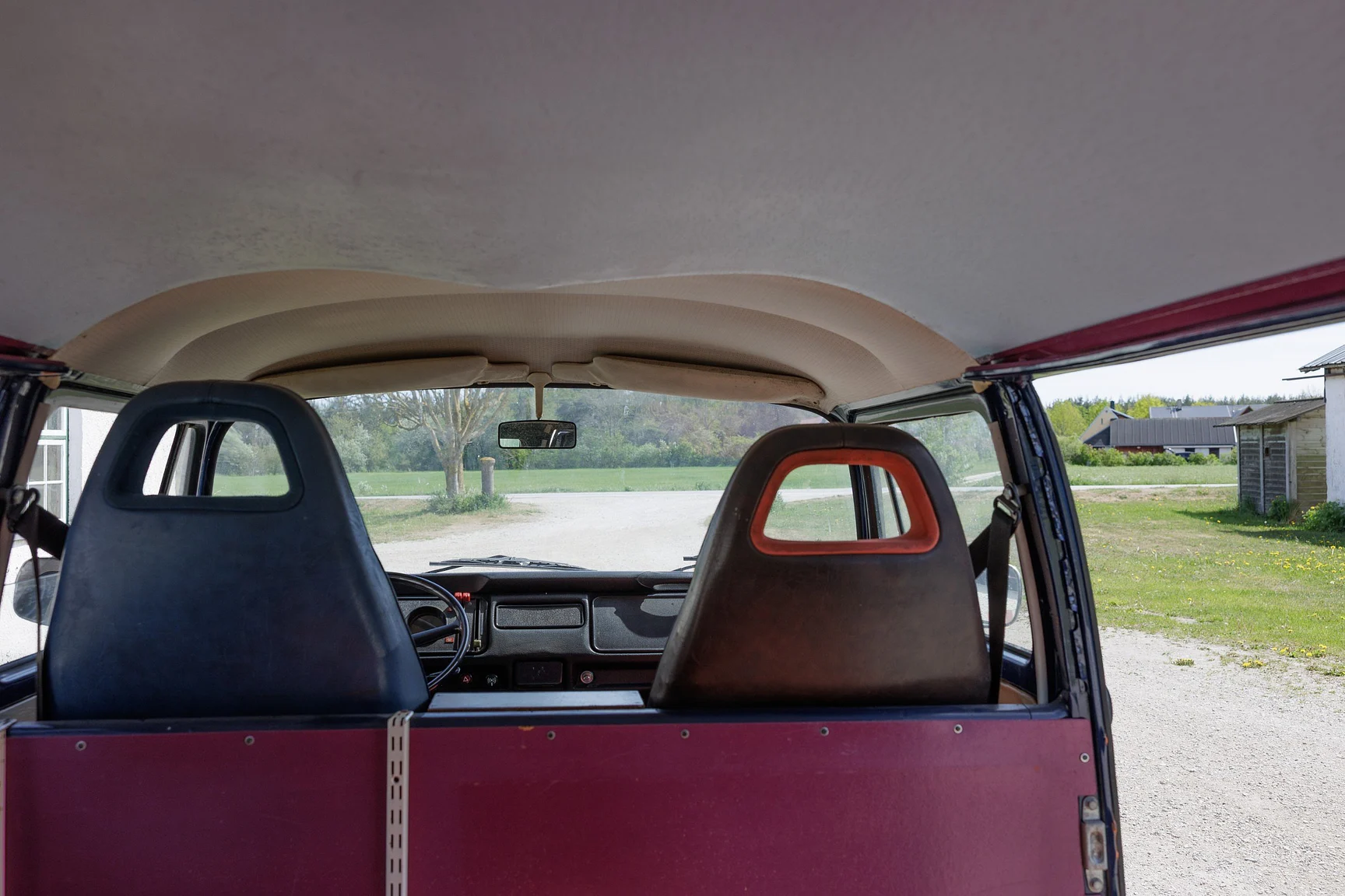 Interior image of 1973 Volkswagen Typ 2 Transporter T2 (85)