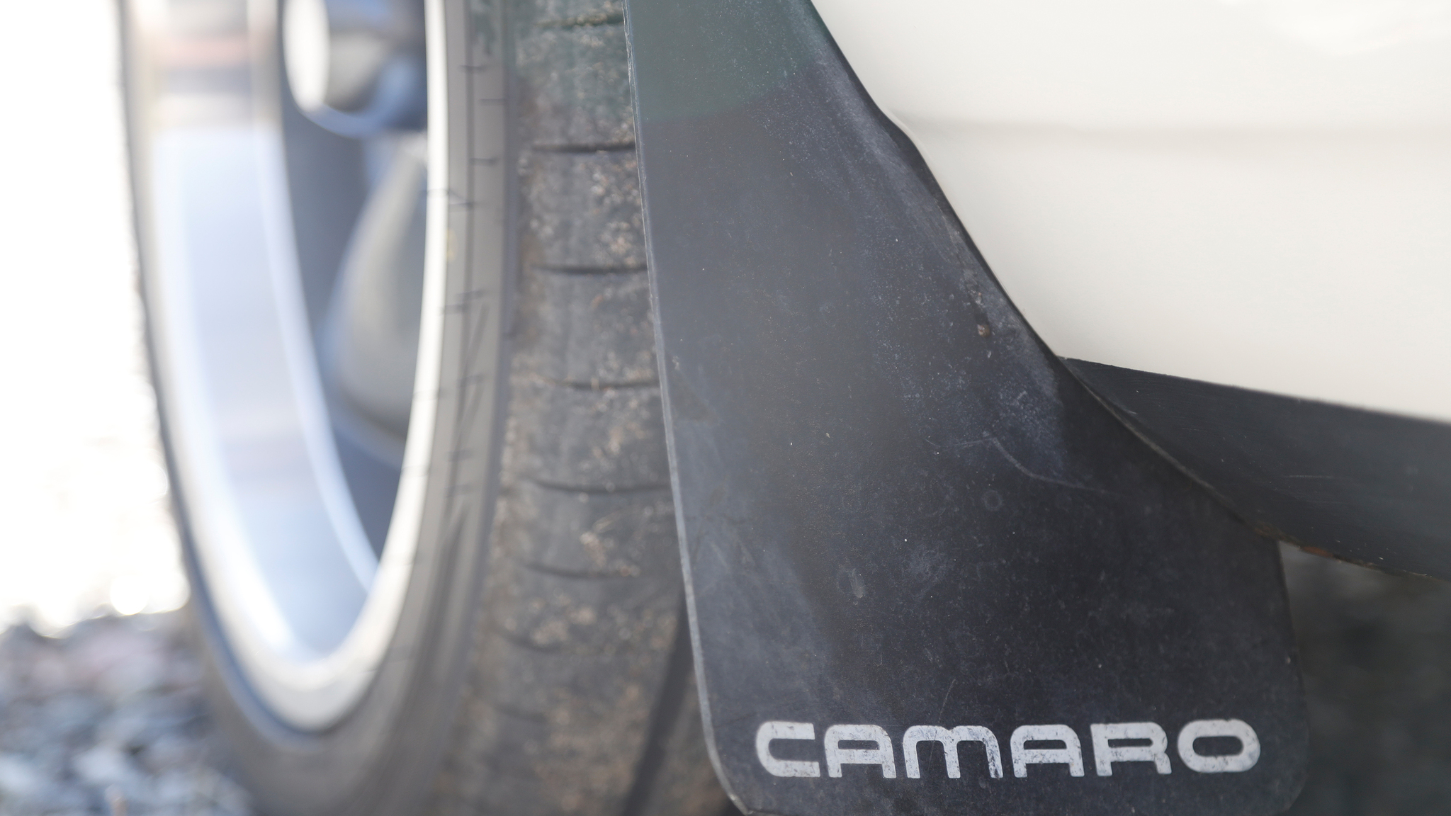 Exteriörbild på 1975 Chevrolet Camaro 307 (24)