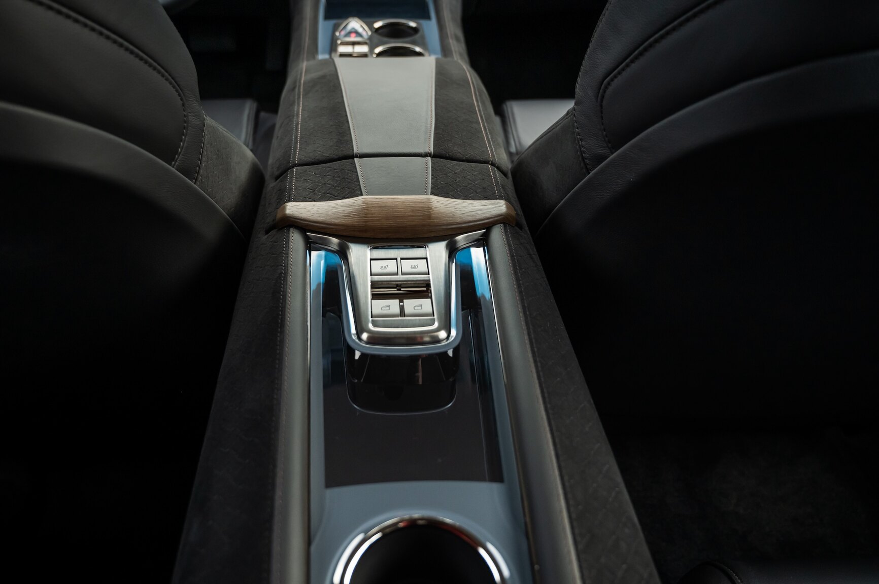 Interiörbild 2012 Fisker Karma ES