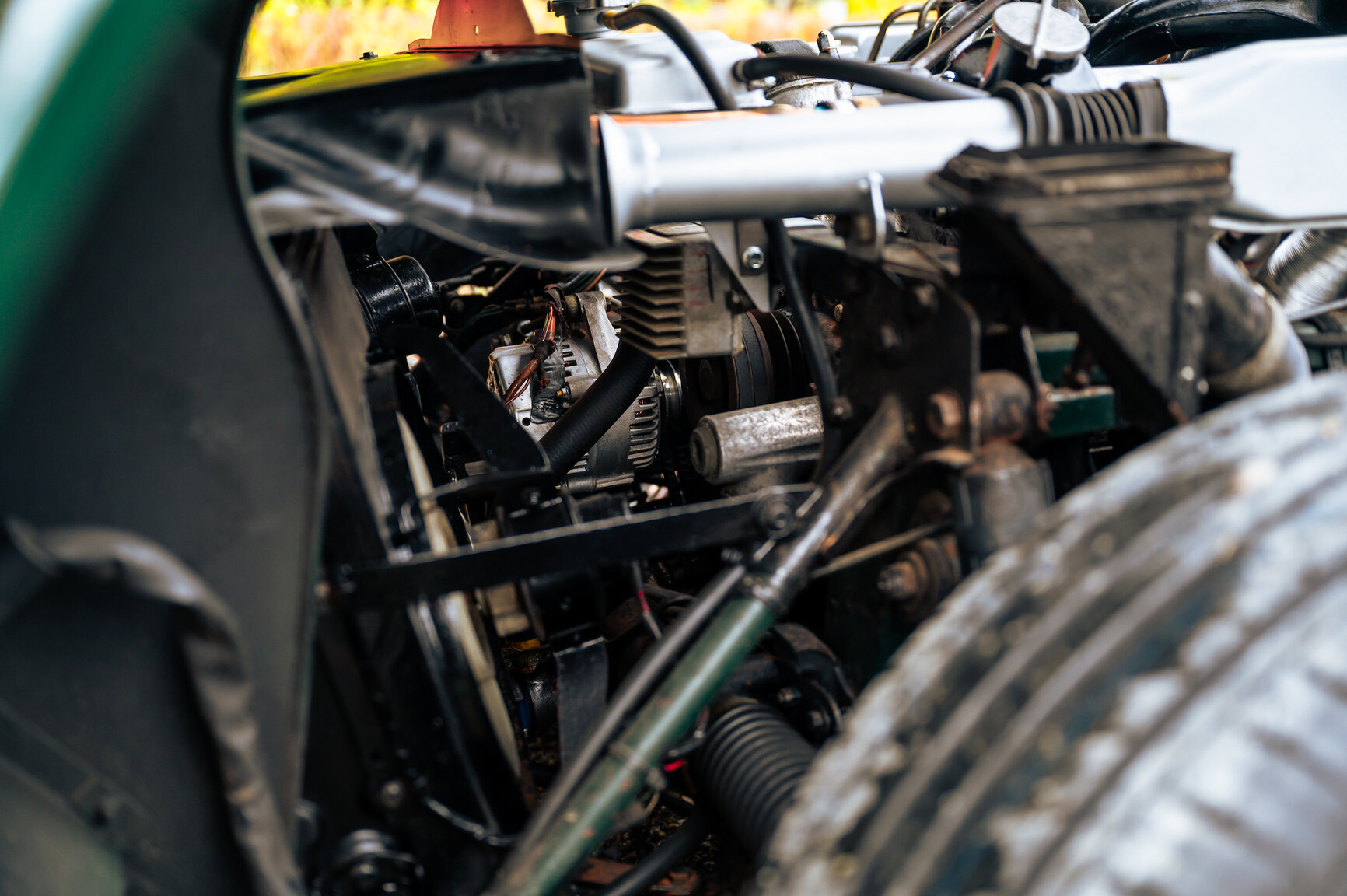 Image of 1973 Jaguar E-Type V12 mechanics