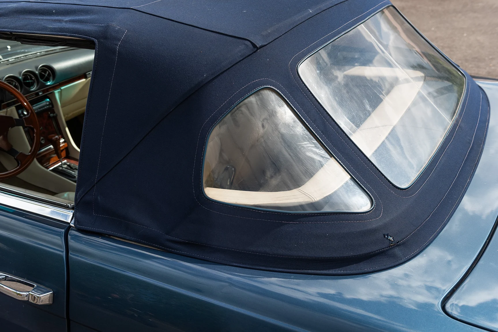 Aussenfoto 1975 Mercedes Benz 350 SL (10)