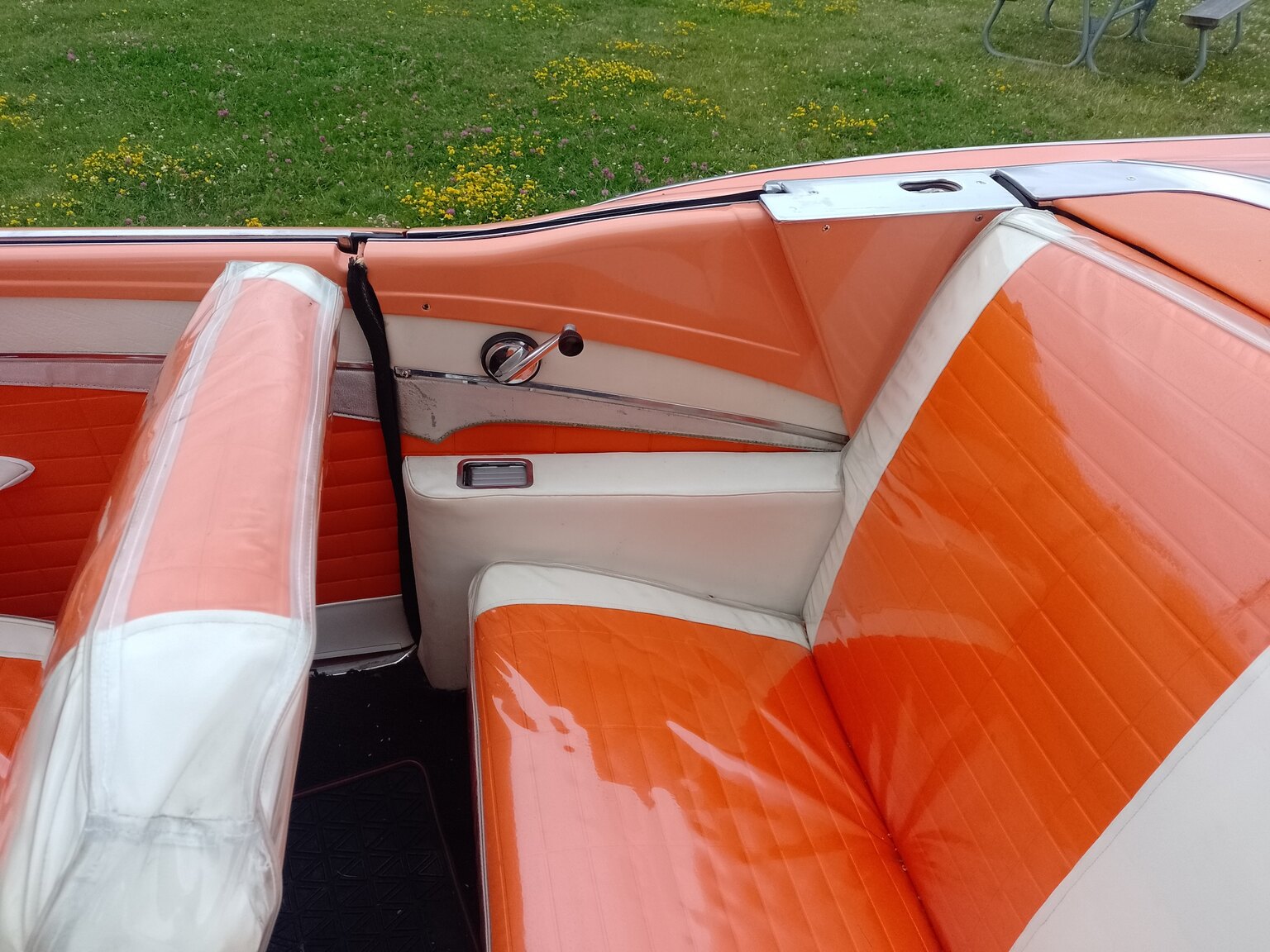 Interiörbild 1957 Ford Fairlane 500 Skyliner Retract