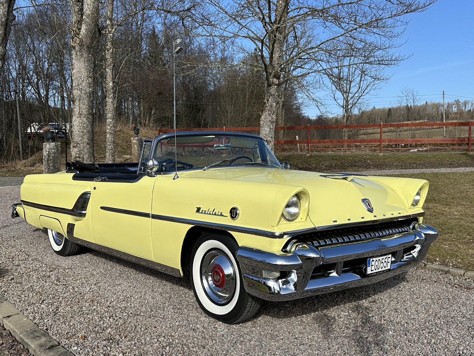 Exteriörbild på 1955 Mercury Montclair