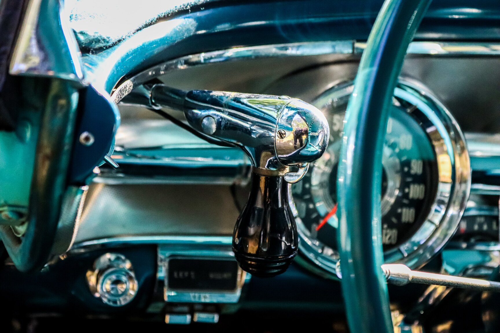 Interior image of 1958 Pontiac Bonneville