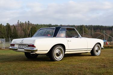 #<Image:0x00007f34ed3d4608>