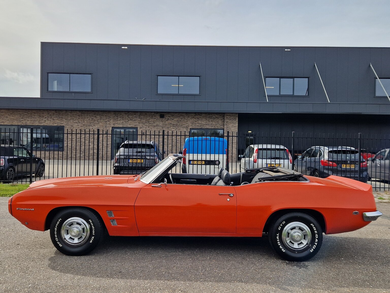 Exteriörbild på 1969 Pontiac Firebird
