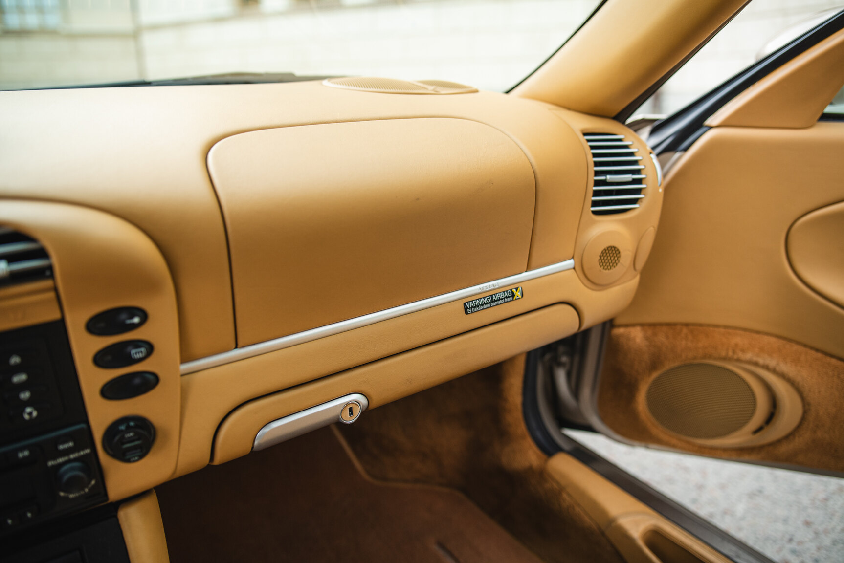 Interior image of 2004 Porsche 911 Carrera 4