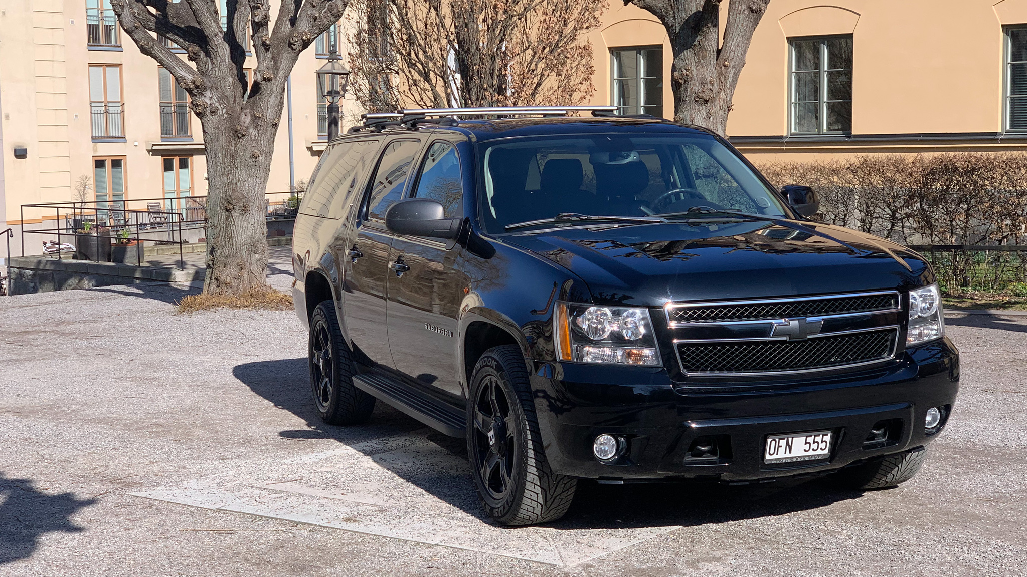 Exteriörbild på 2011 Chevrolet Suburban