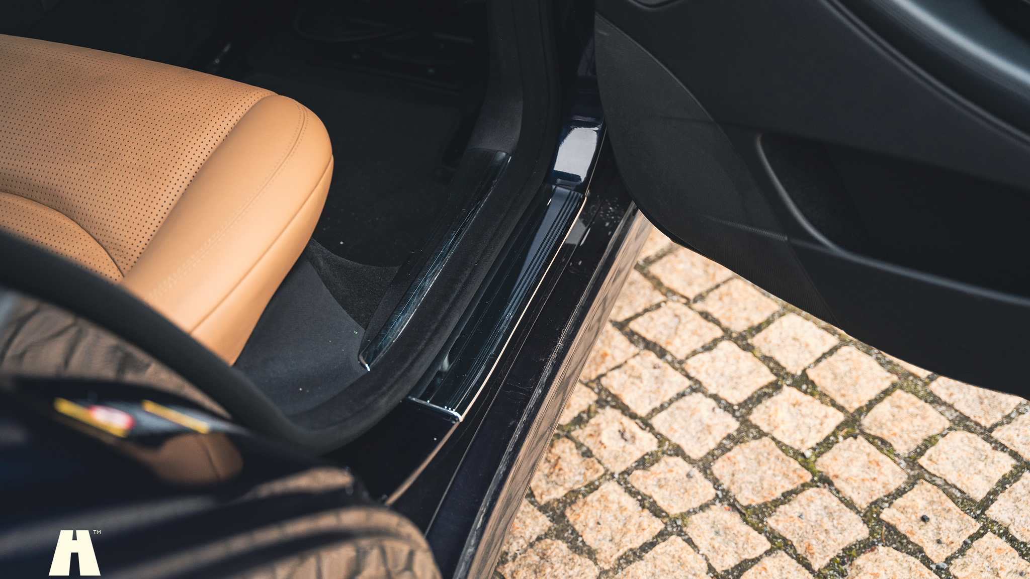 Interiörbild 2008 Mercedes-Benz CLS 63 AMG (22)