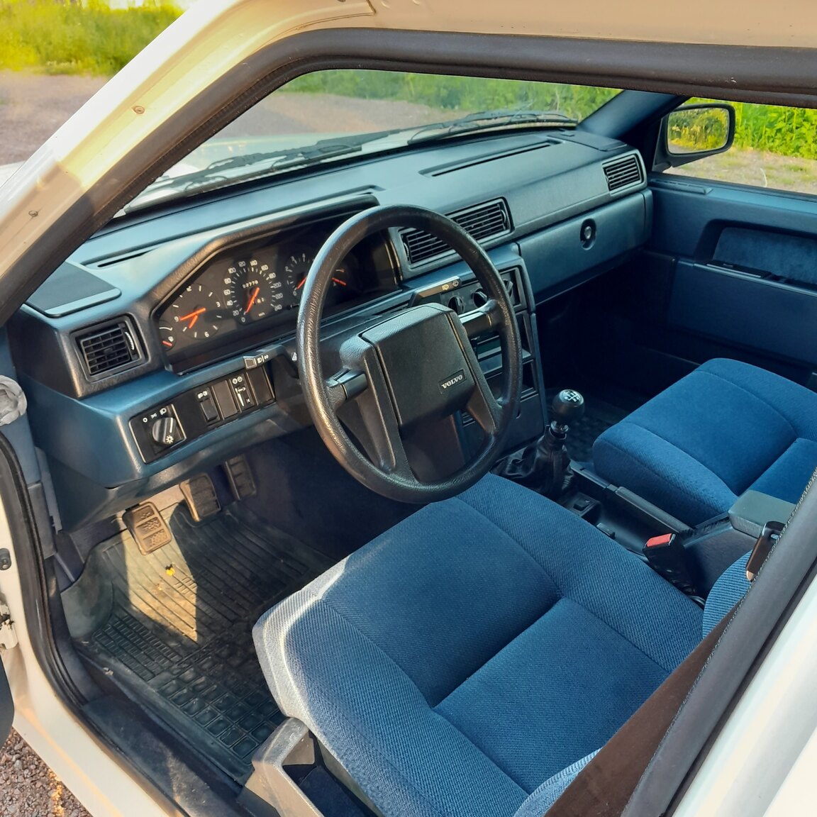 Interiörbild 1992 Volvo 944 GL SE