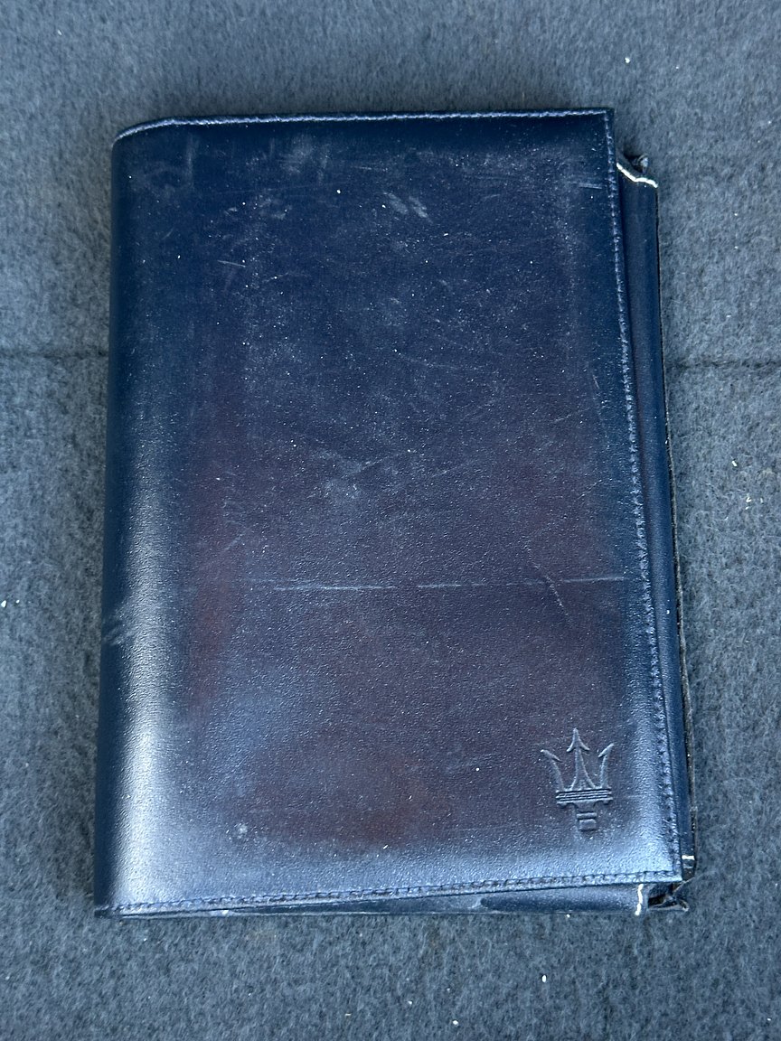 Documentation for 2000 Maserati 3200 GT