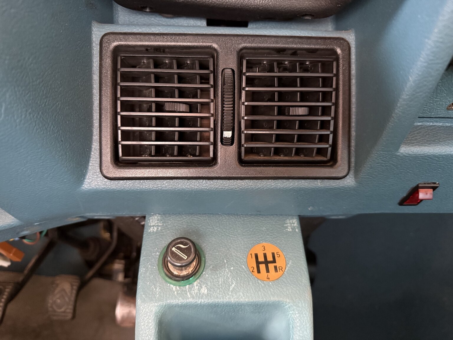 Interior image of 1984 Citroën GSA Break