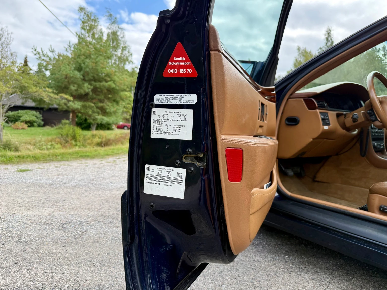 Innenraumfoto von 1997 Cadillac STS Seville 4.6 V8 (2)