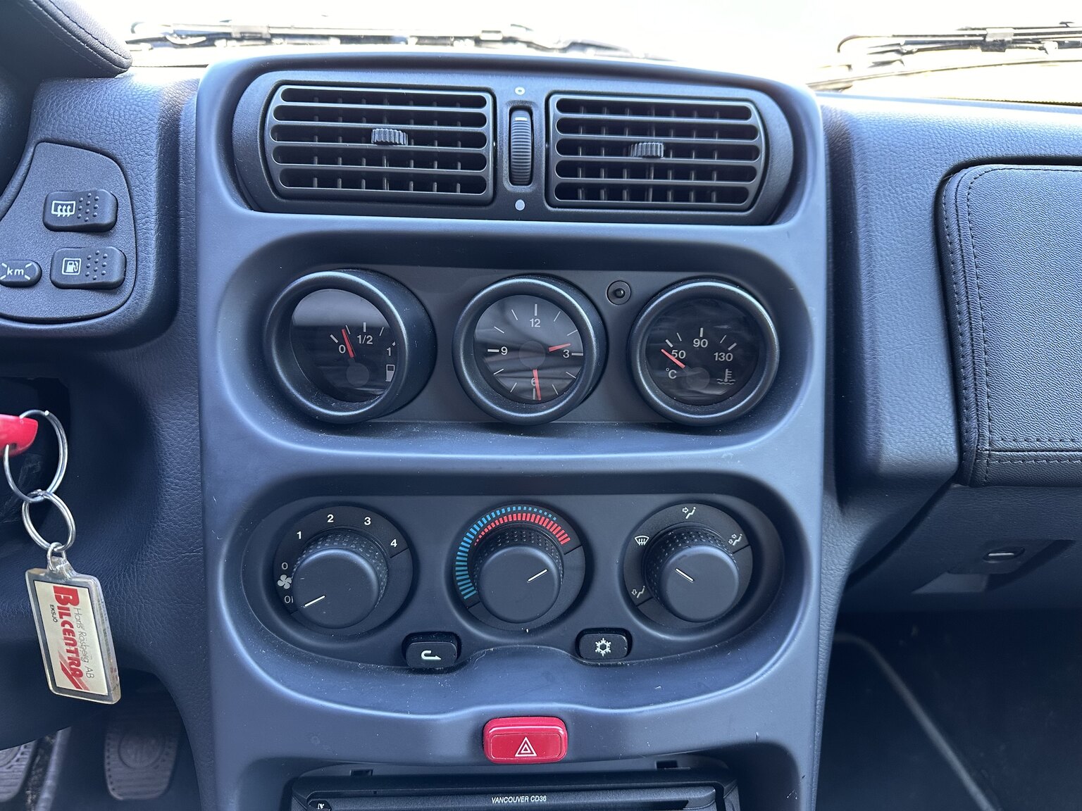 Interior image of 1997 Alfa Romeo GTV 3.0