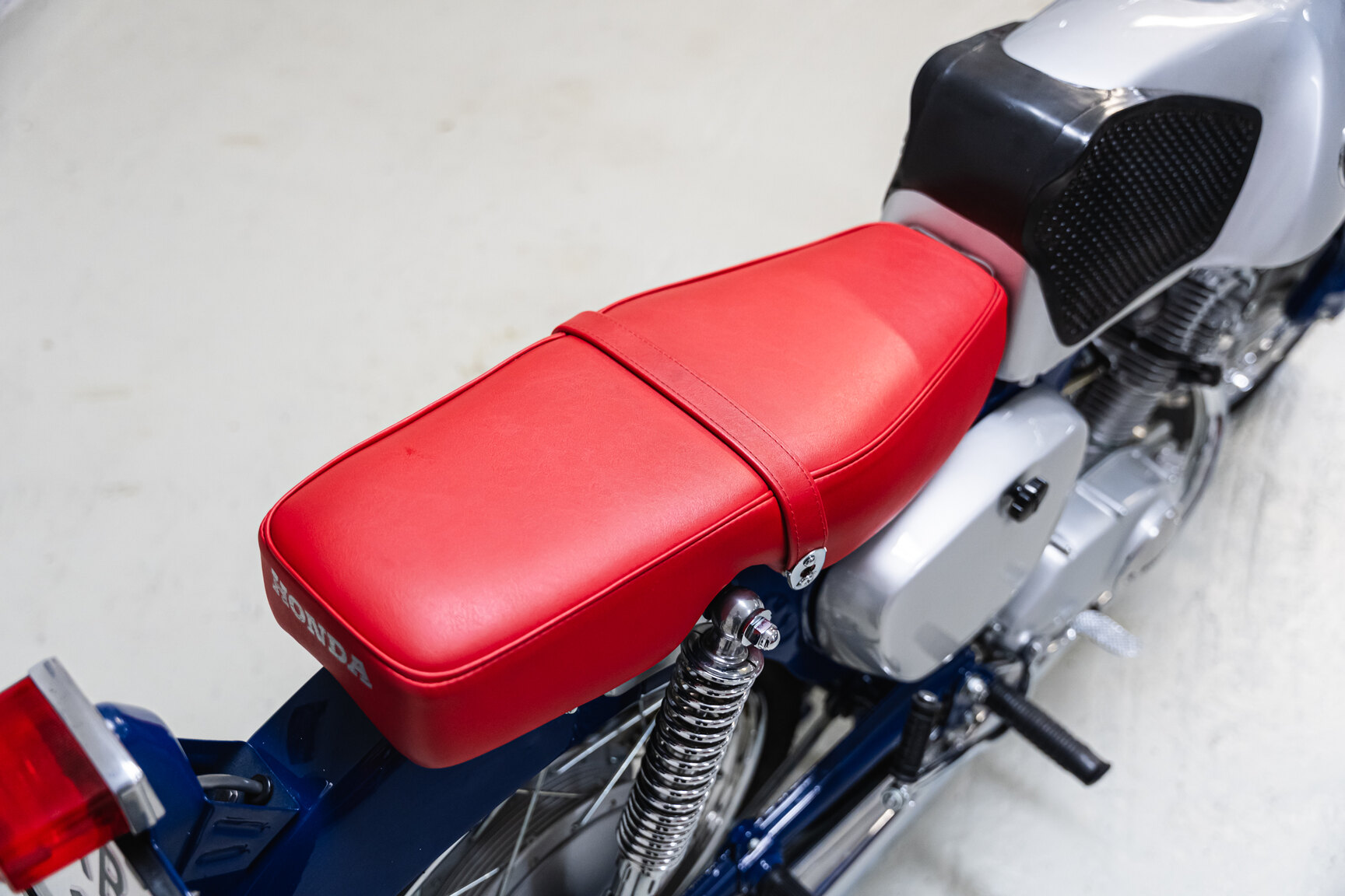 Exterior image of 1964 Honda CB92