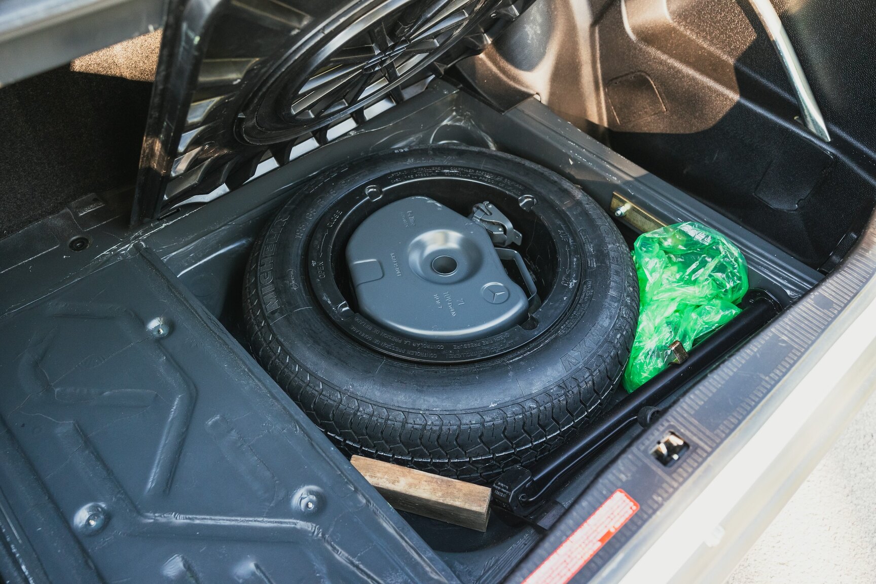 Interiörbild 1987 Mercedes-Benz 230E