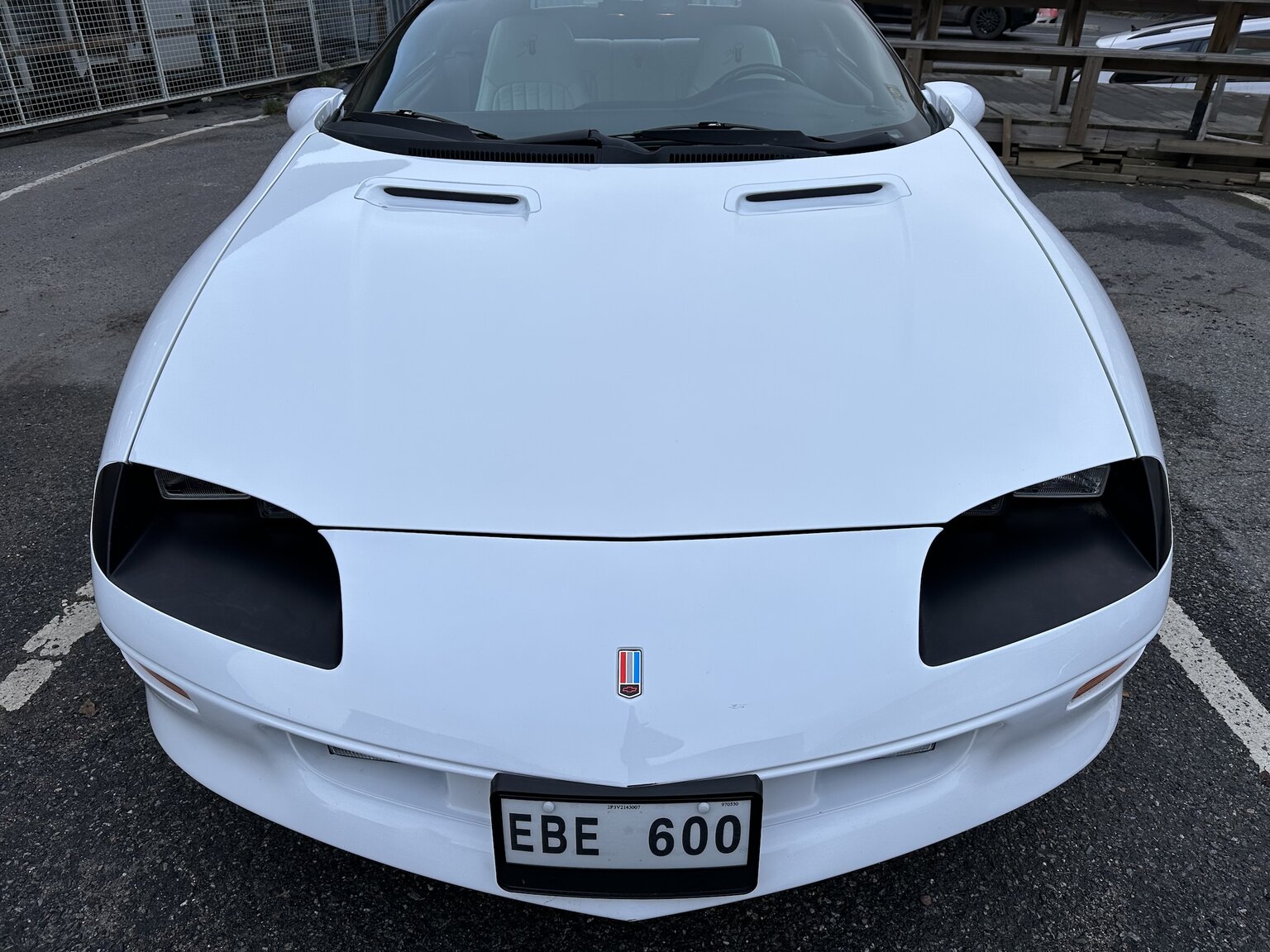 Exteriörbild på 1997 Chevrolet Camaro Z28 30th Anniversary