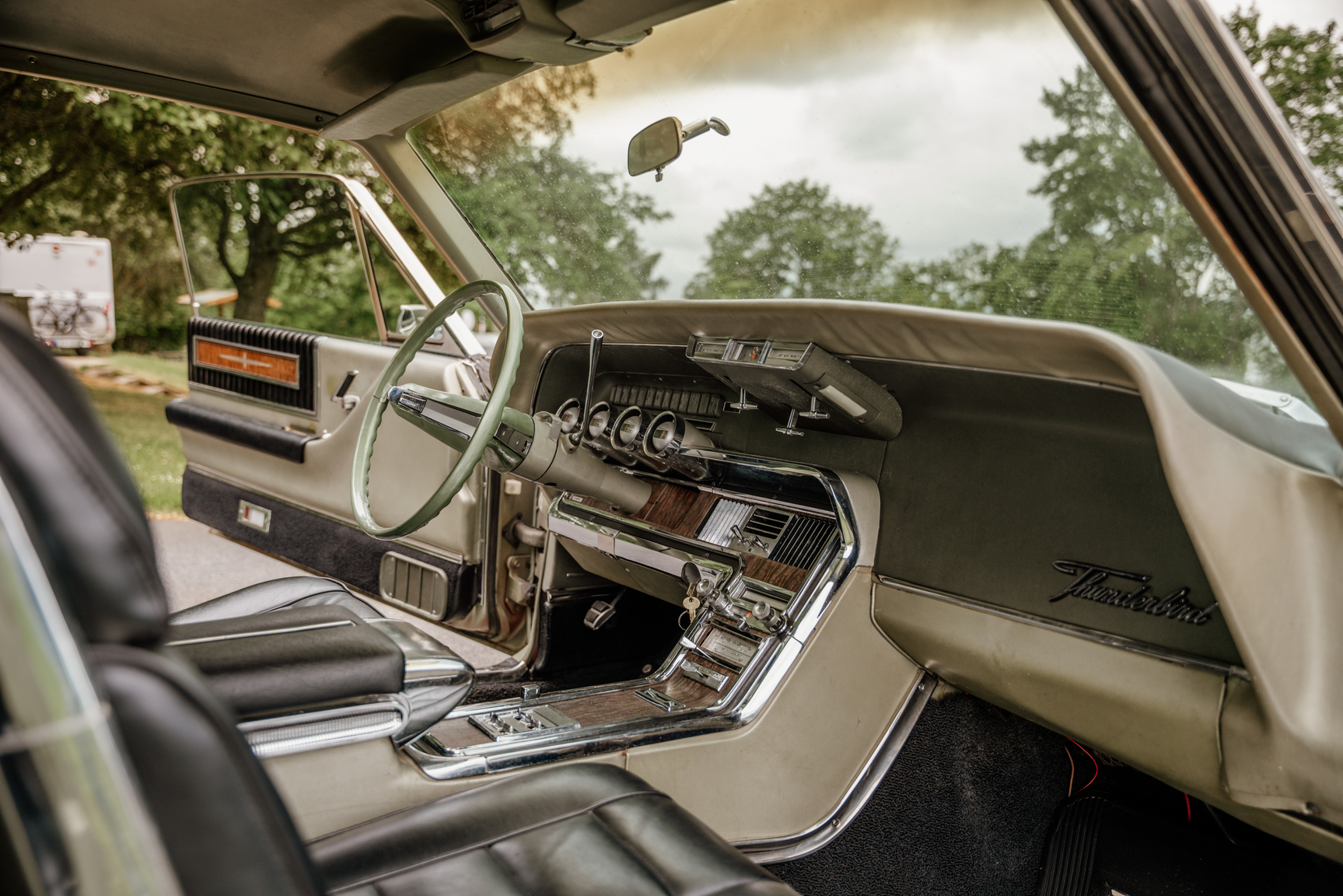 Interiörbild 1966 Ford Thunderbird 6.4 Landou Limited Edition
