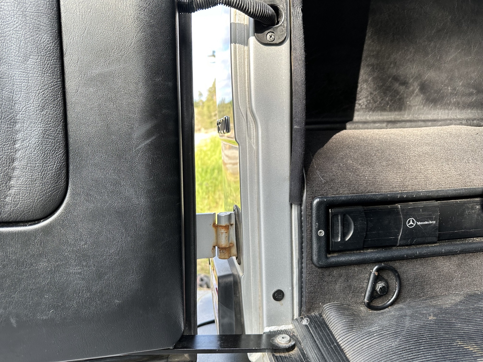 Innenraumfoto von 2002 Mercedes-Benz G 500 (57)