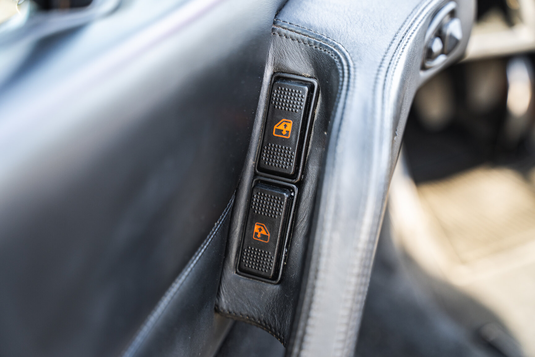 Interiörbild 1989 Ferrari 328 GTS
