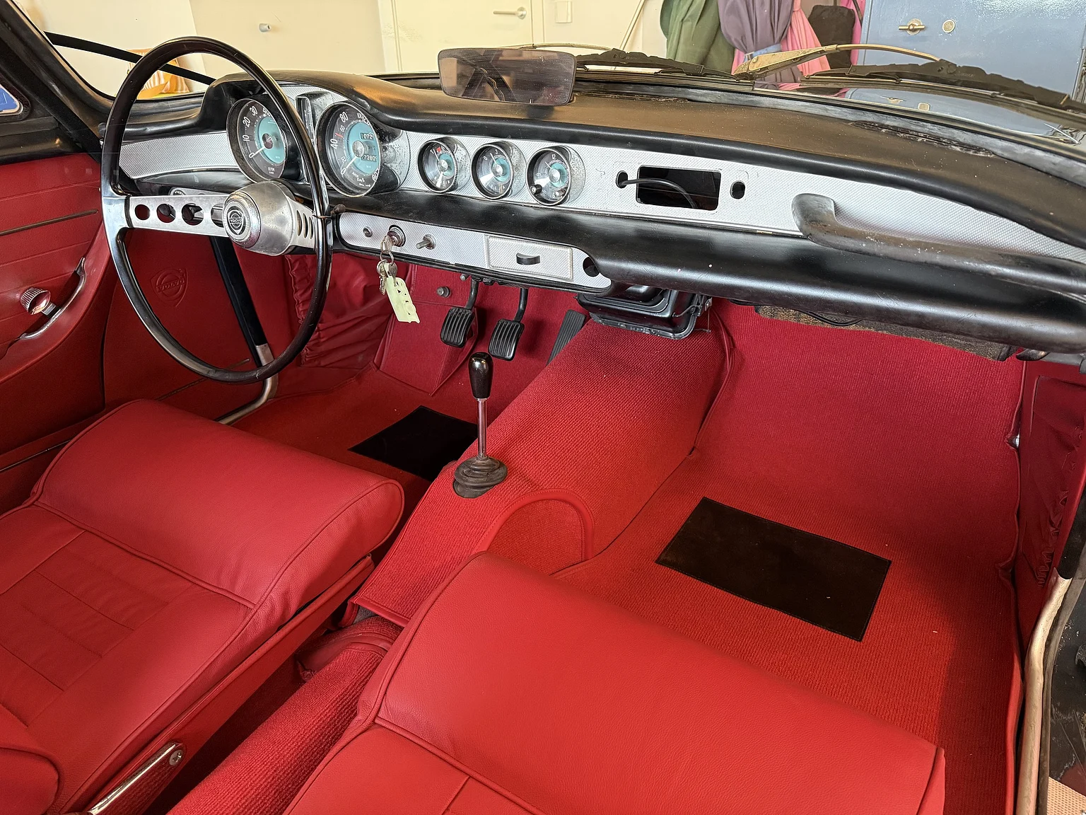 Innenraumfoto von 1966 Volvo P 1800S (52)