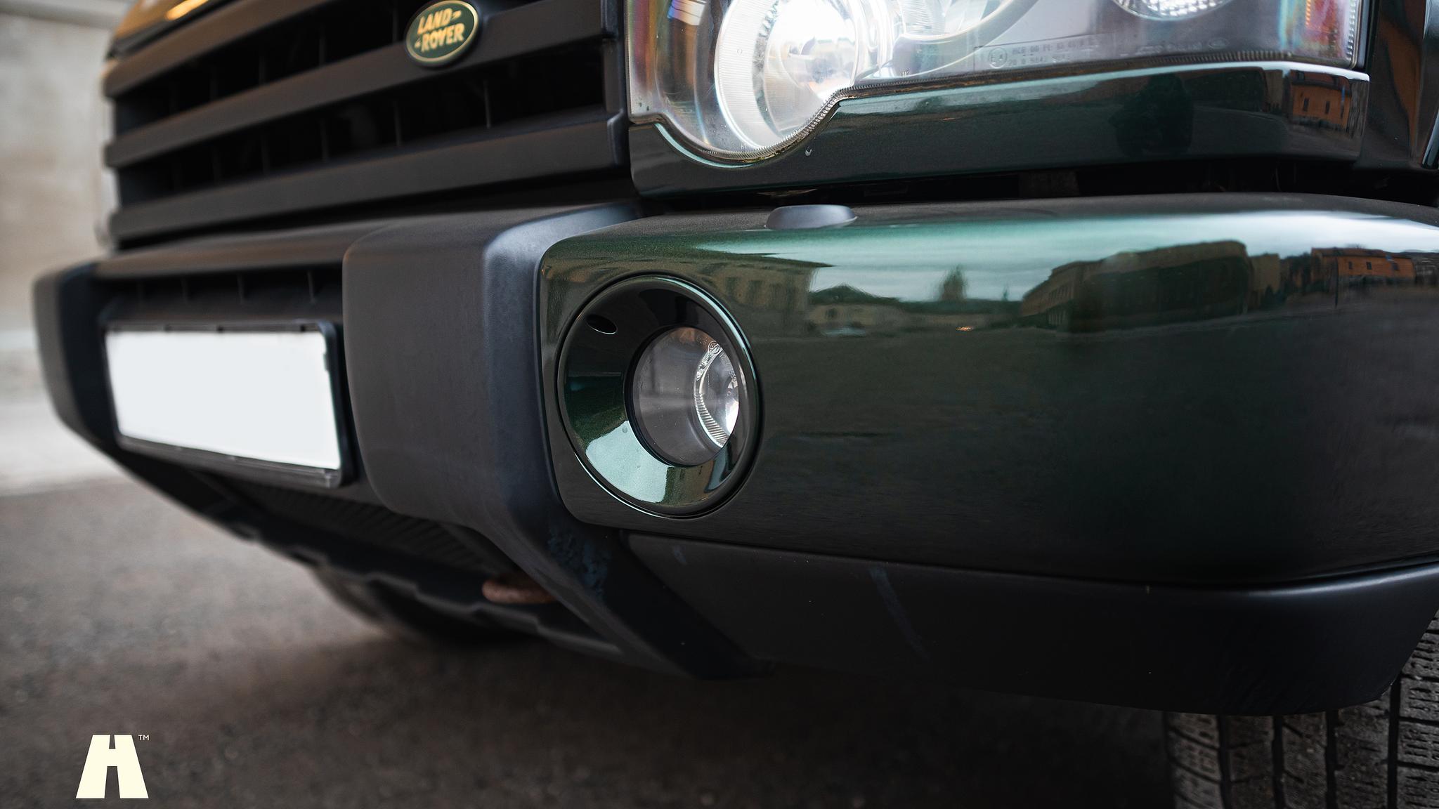 Exterior image of 2003 Land Rover Discovery II, 2003