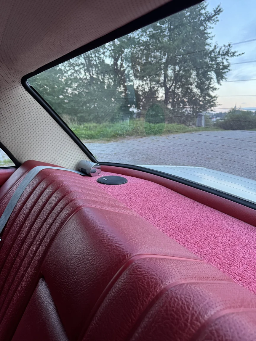 Innenraumfoto von 1972 Mercedes-Benz 200 (37)