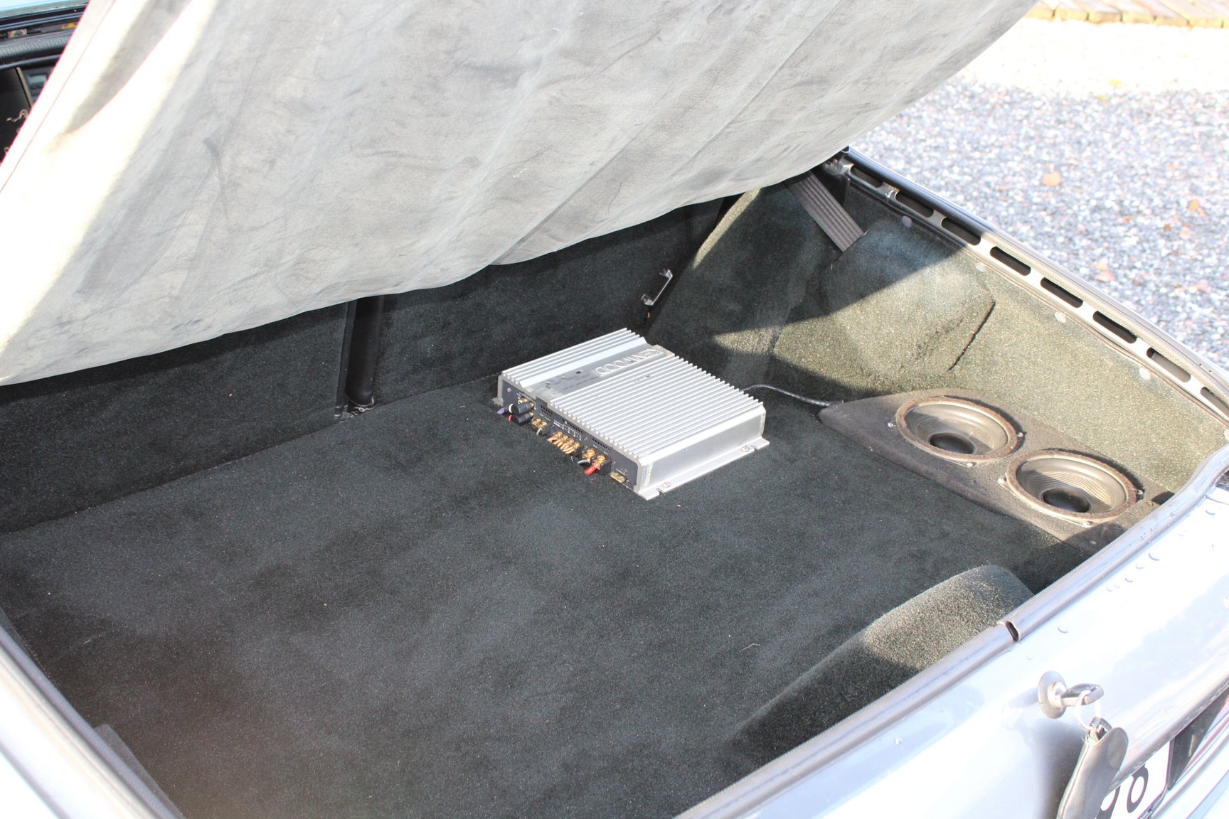 Interior image of 1991 PORSCHE 944 S2