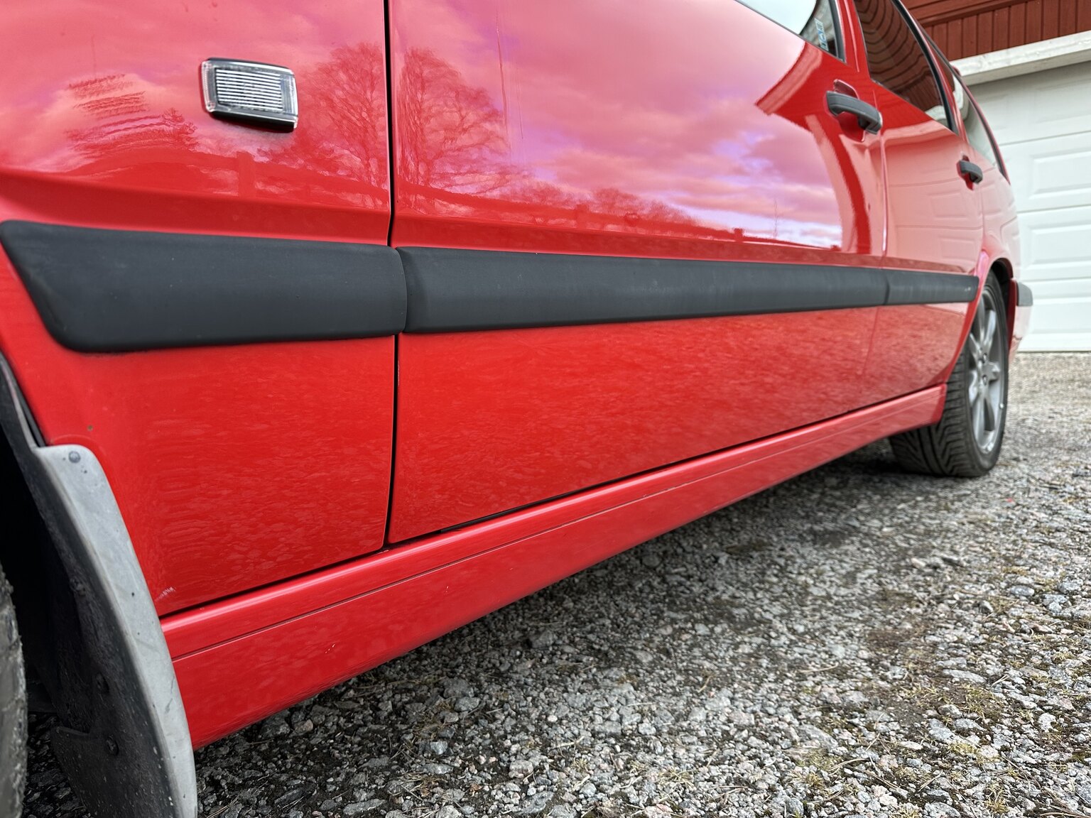 Exteriörbild på 1997 Volvo 850 R