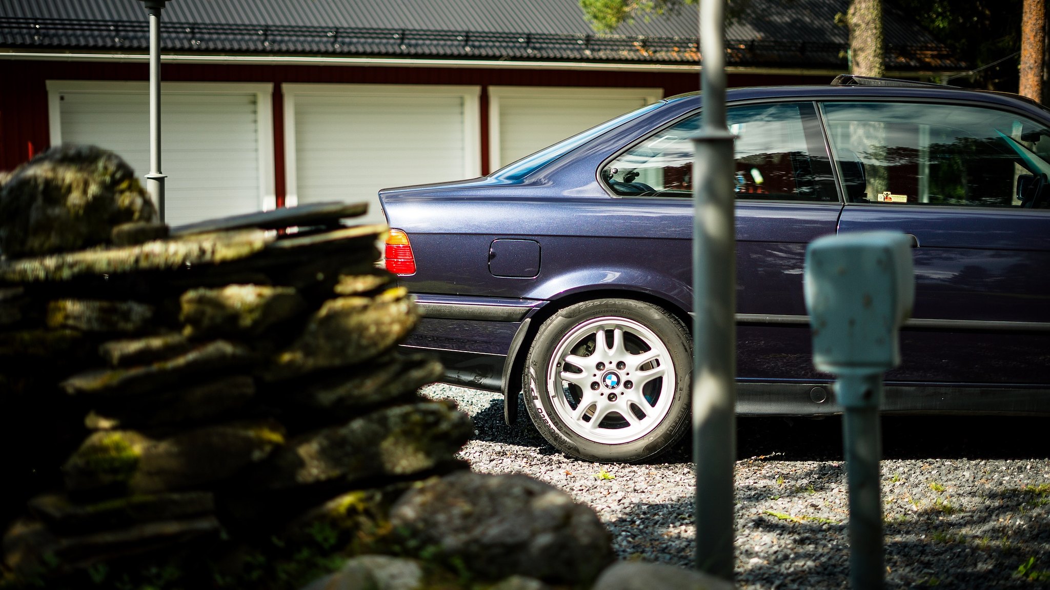 Exterior image of 1997 BMW 328i Coupé Automatisk
