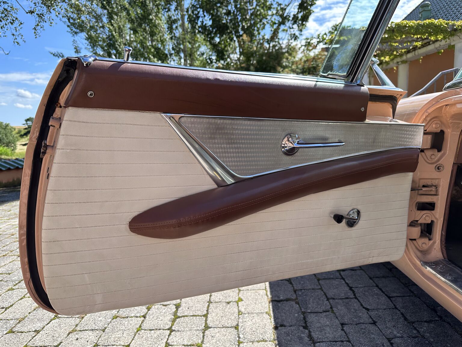 Interiörbild 1956 Ford Thunderbird Convertible