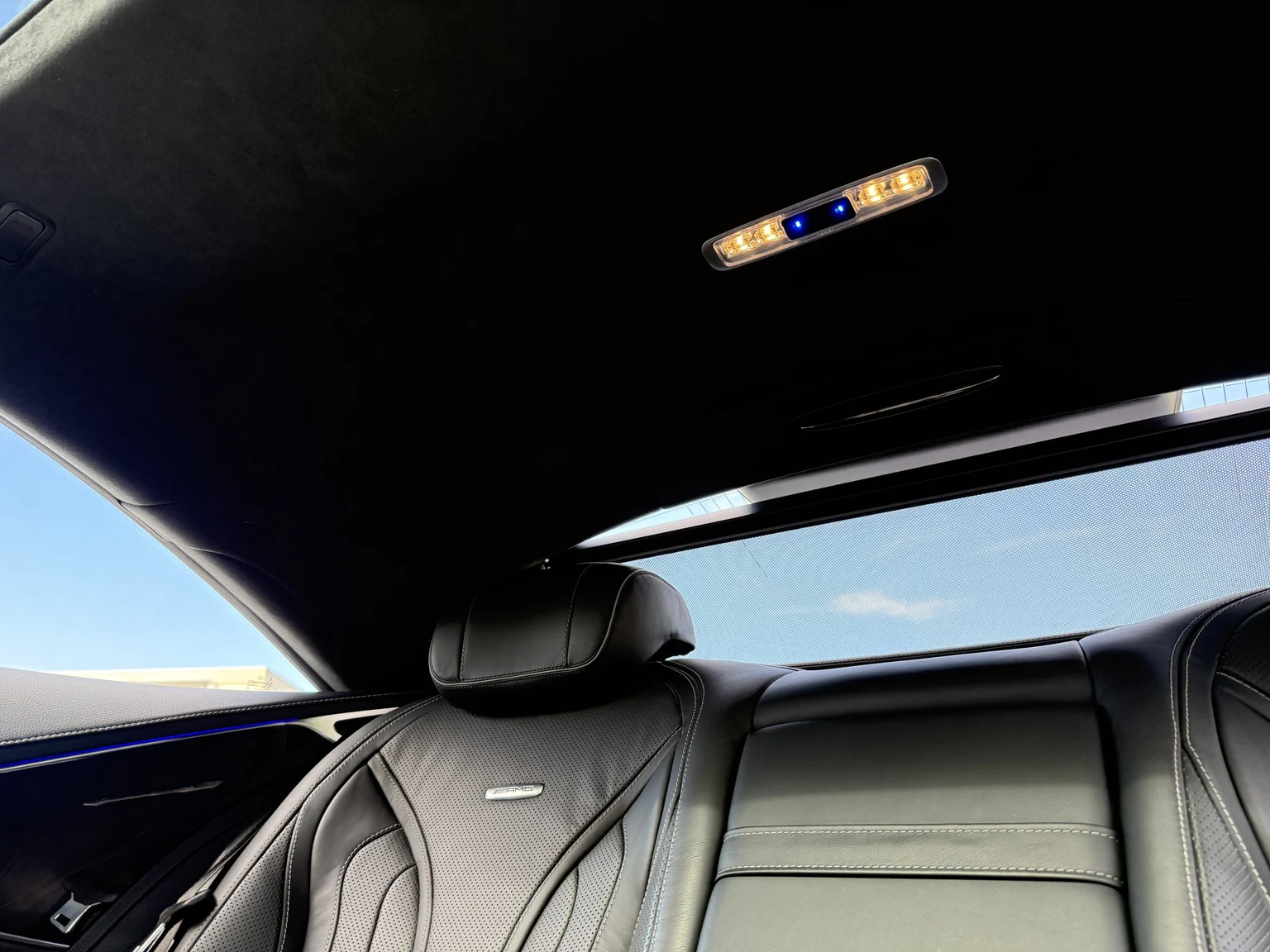 Innenraumfoto von 2016 Mercedes-Benz S 63 AMG 4MATIC (45)