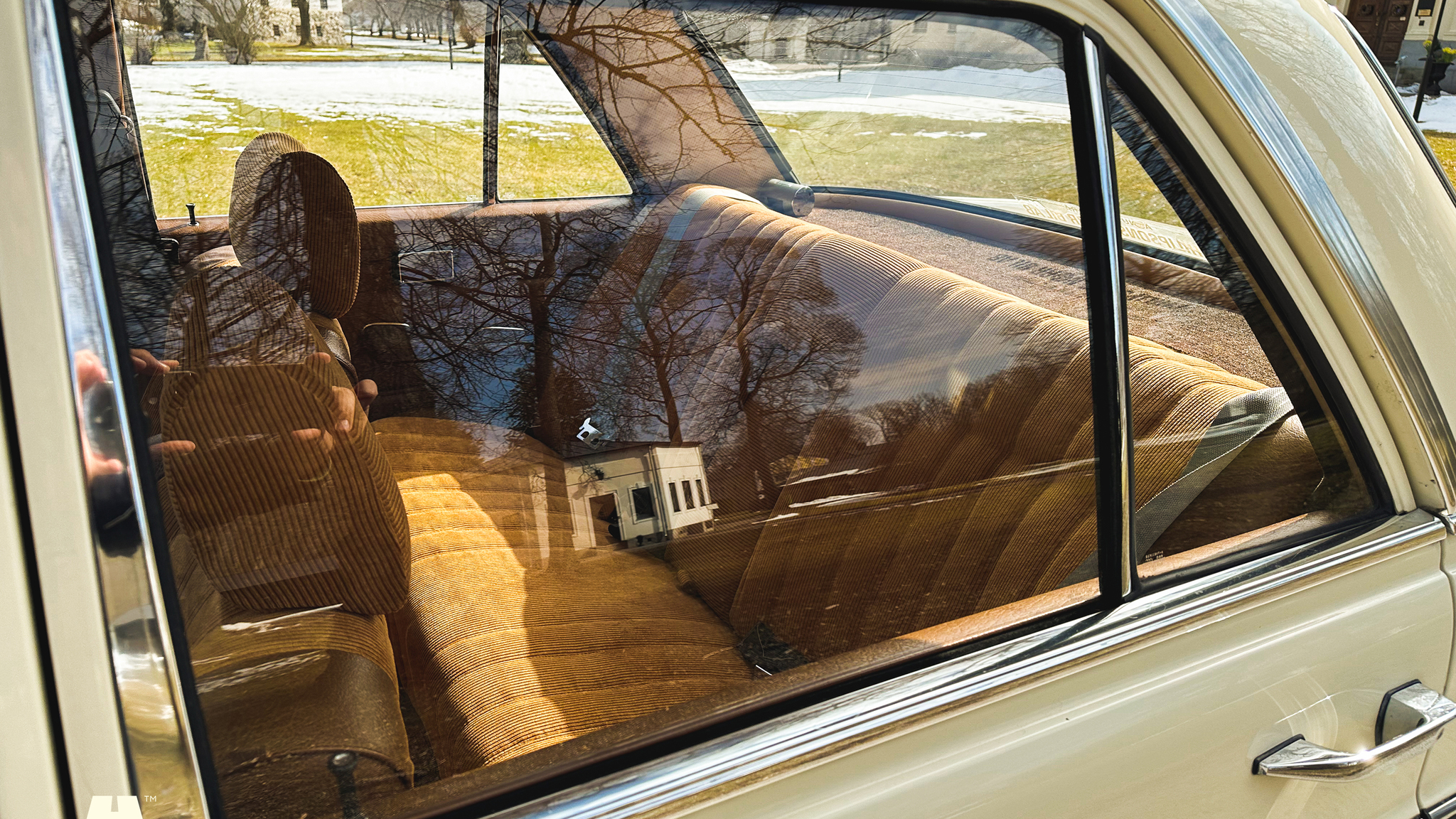 Exteriörbild på 1972 Mercedes-Benz 200