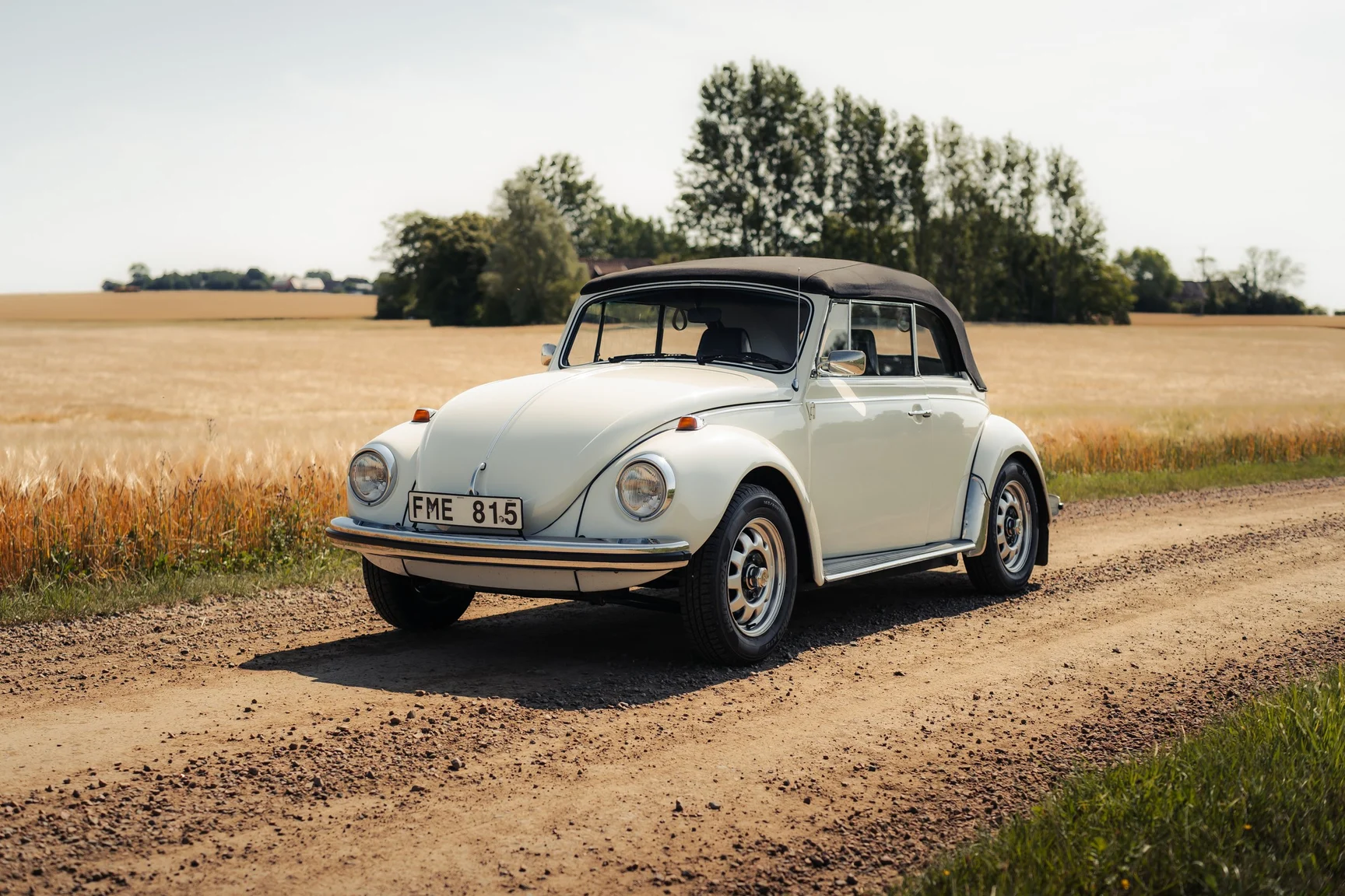 Exteriörbild på 1972 Volkswagen 1302 S Cabriolet (2)