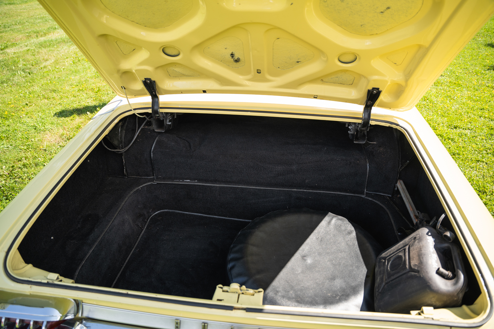 Innenraumfoto von 1961 Buick Electra 225 cab