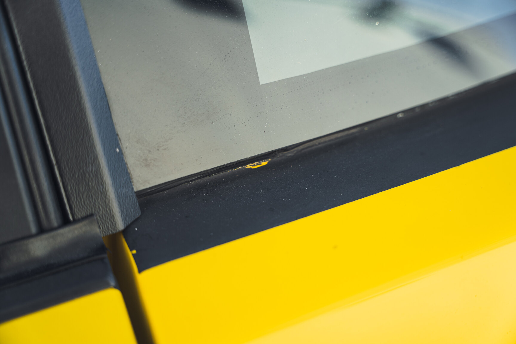 Exterior image of 1989 Lotus Esprit Turbo SE