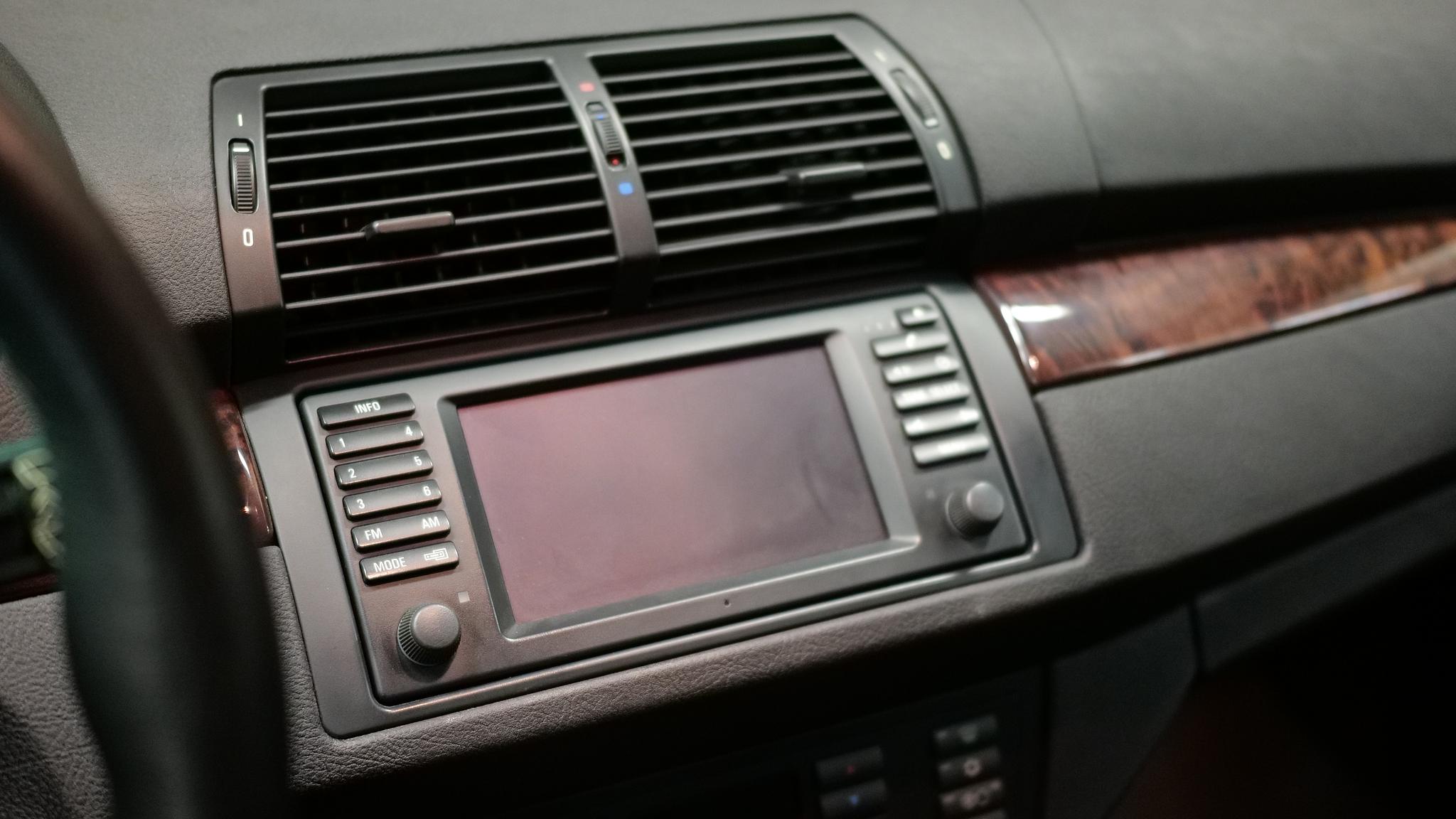 Interiörbild 2005 BMW X5 4,8IS (19)