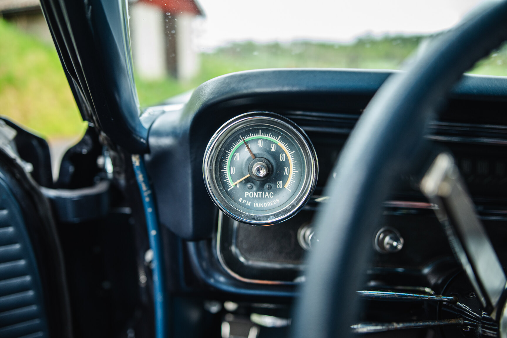 Interior image of 1965 Pontiac Catalina 421 Tripower-Pack 2+2