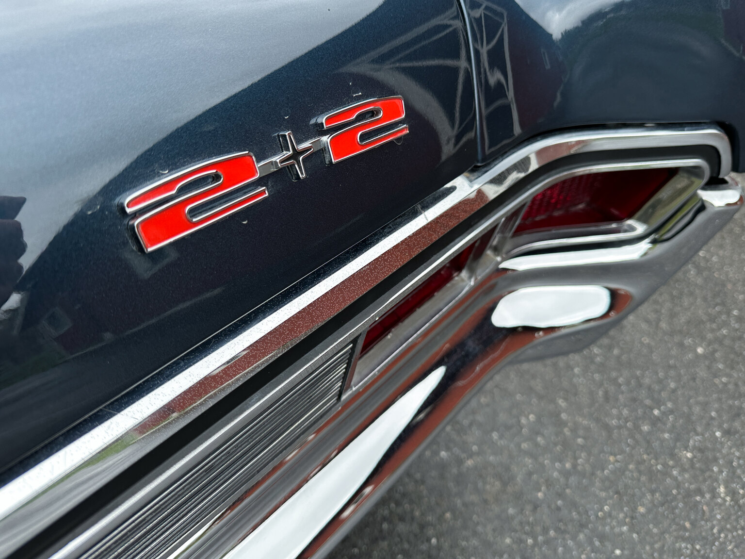Exterior image of 1965 Pontiac Catalina 421 Tripower-Pack 2+2