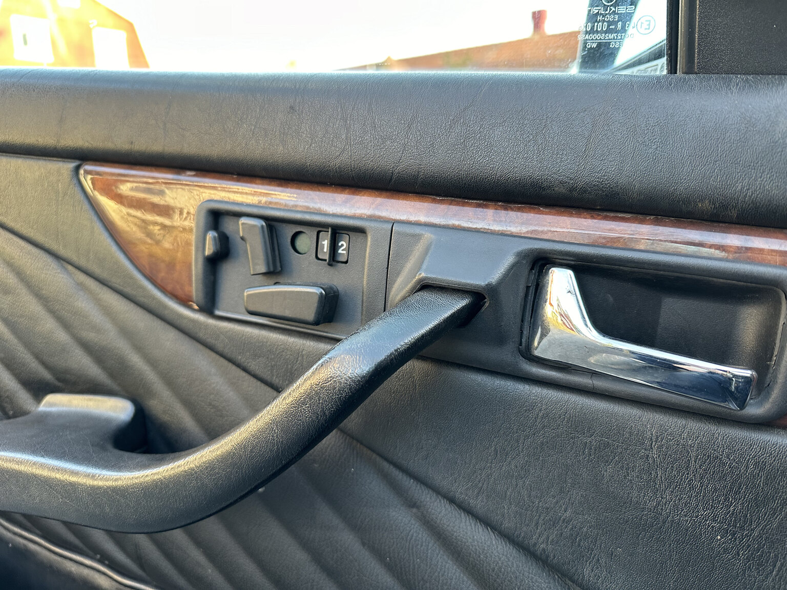 Interiörbild 1988 Mercedes 560 SEC