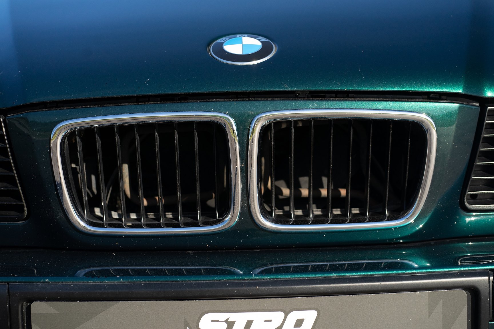 Exterior image of 1995 BMW 540i Touring - NO RESERVE (26)