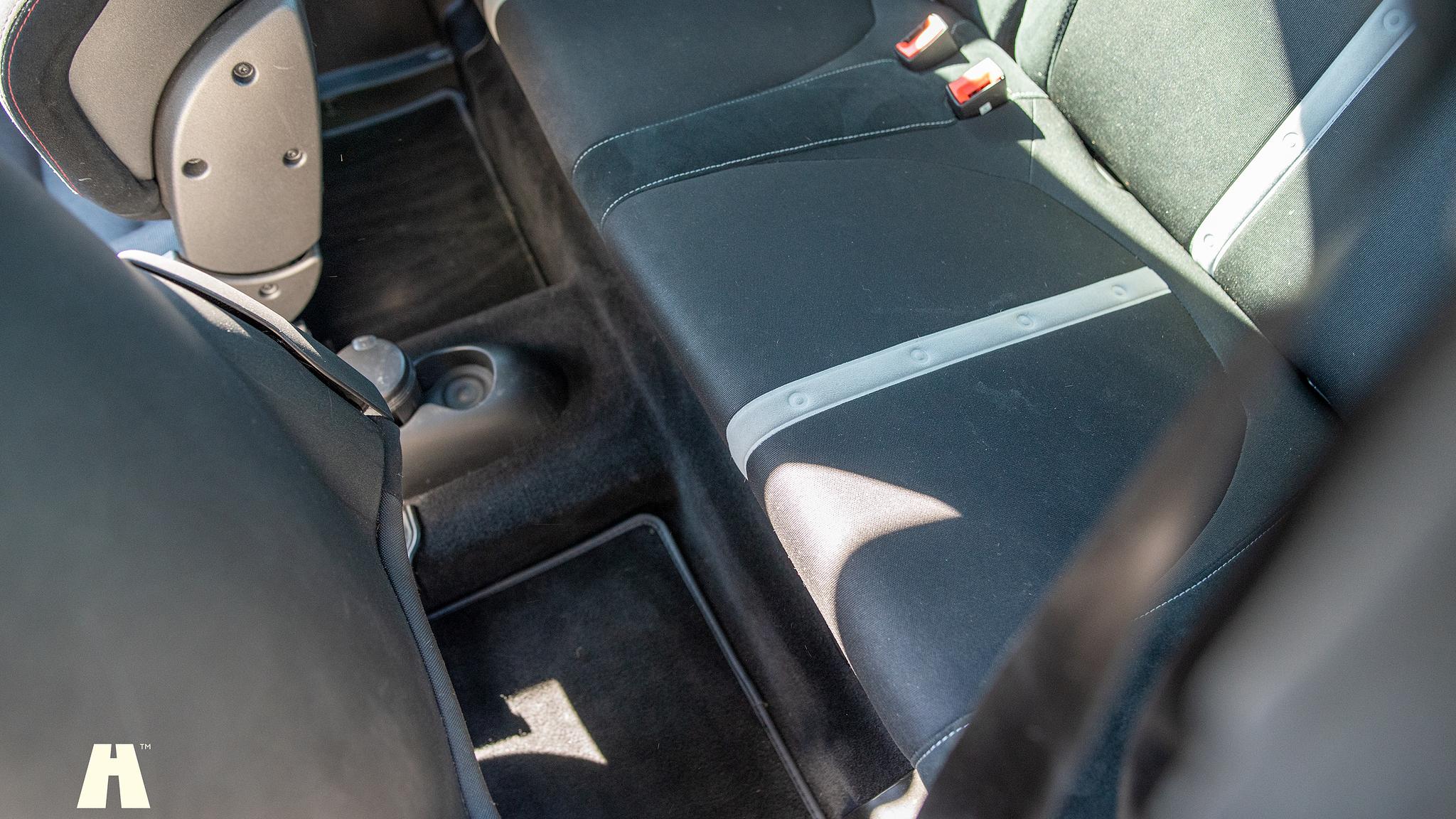 Interiörbild 2016 Abarth 595 Competizione (45)