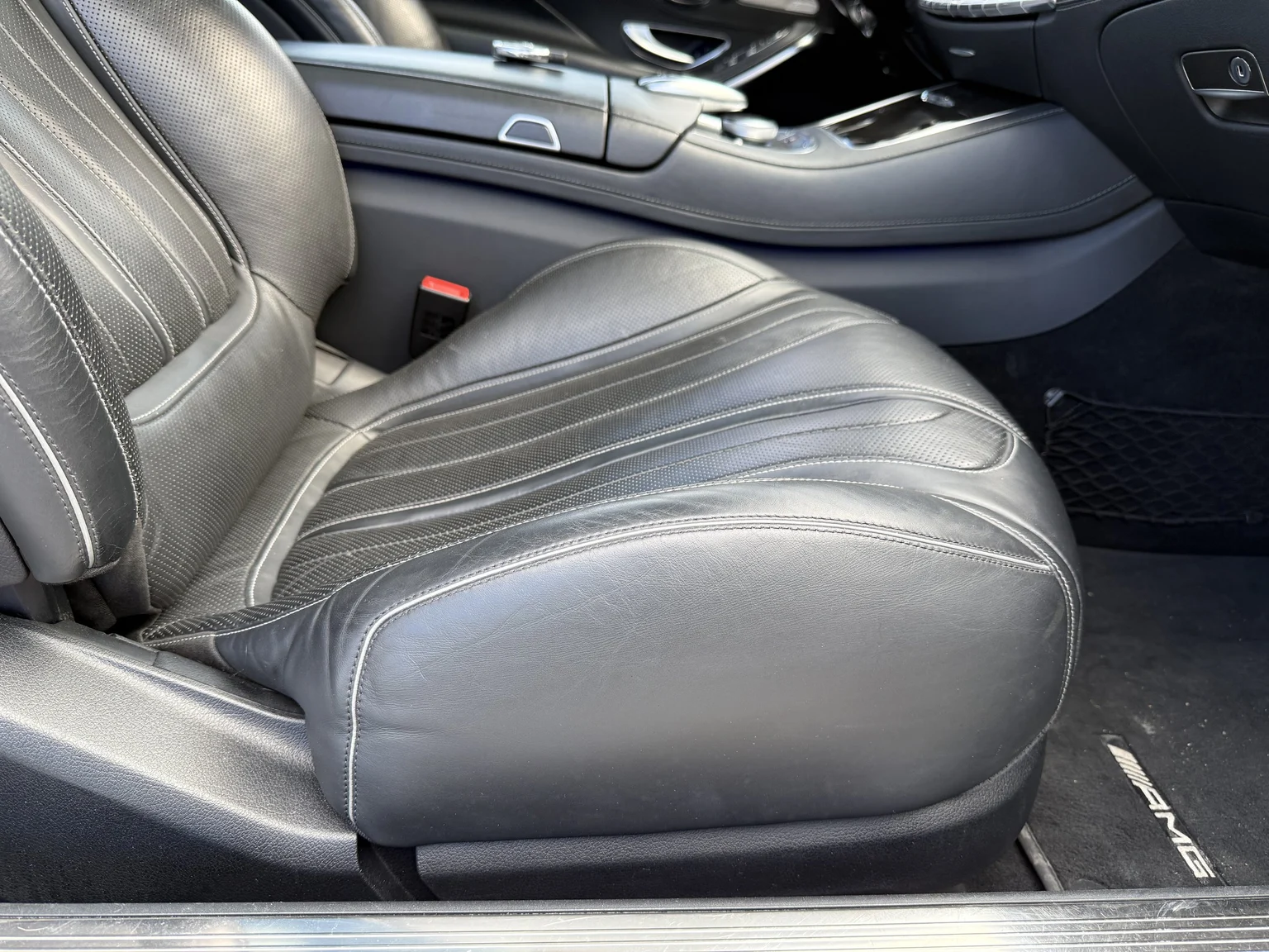 Innenraumfoto von 2016 Mercedes-Benz S 63 AMG 4MATIC (62)