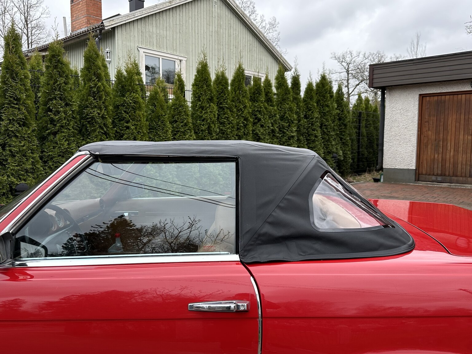 Exteriörbild på 1973 Mercedes-Benz 450 SL