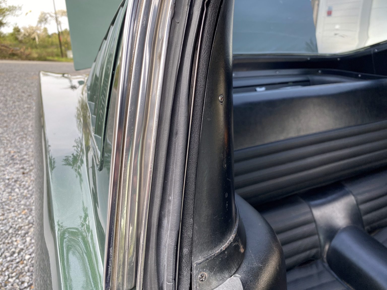 Interior image of 1966 Ford Mustang Fastback GT-clone (46)