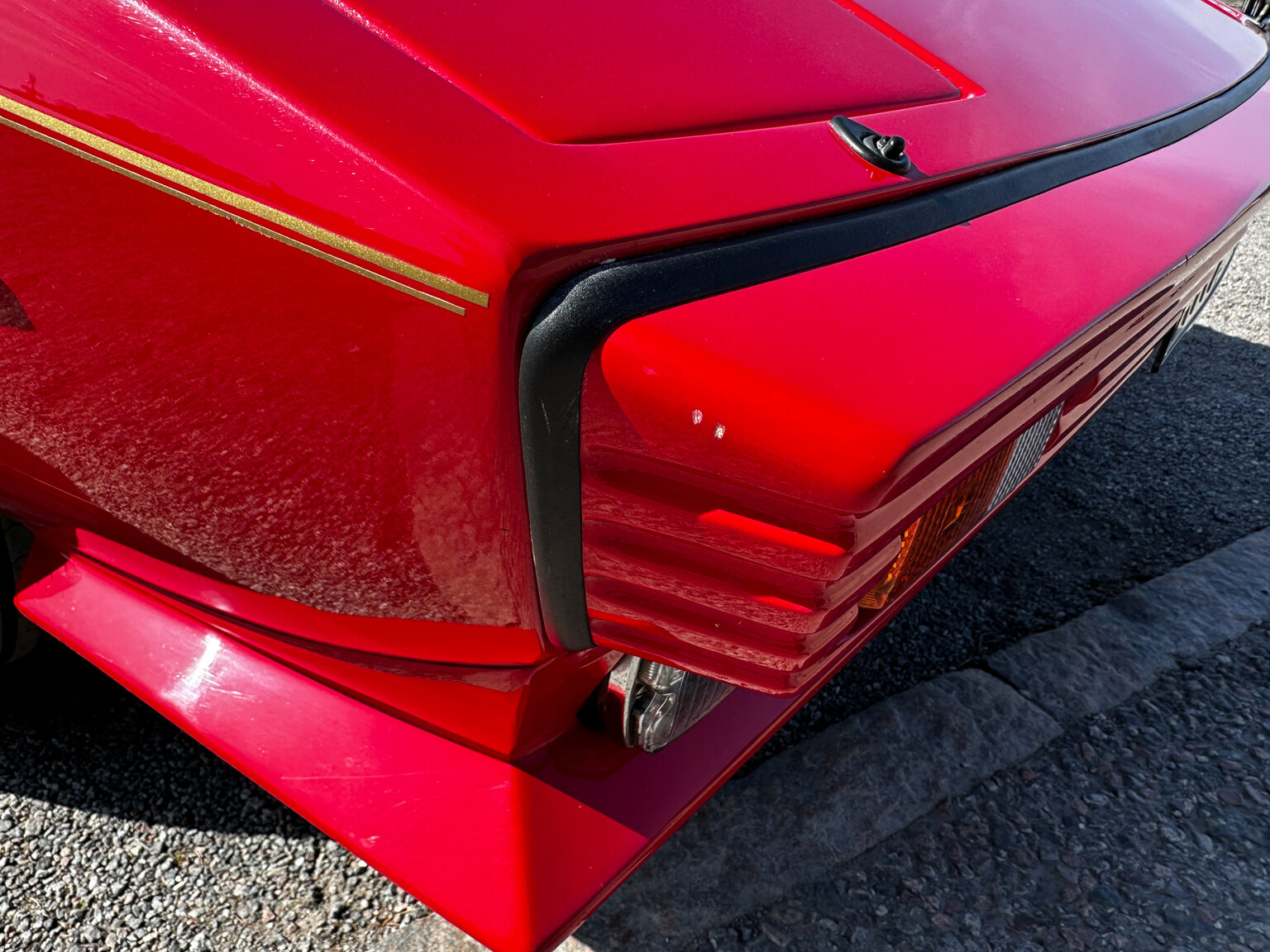 Exteriörbild på 1985 TVR 350i Cabriolet 3.5 V8
