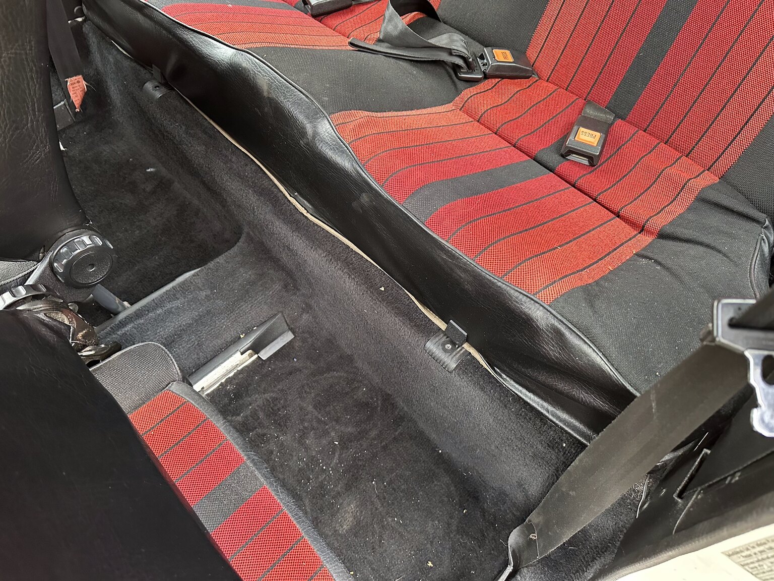 Innenraumfoto von 1984 Volkswagen Golf GTI Special
