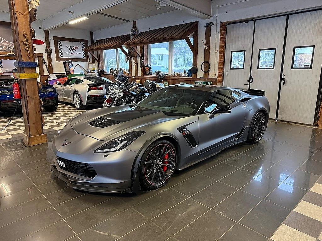 Image of 2015 Chevrolet Corvette (3)